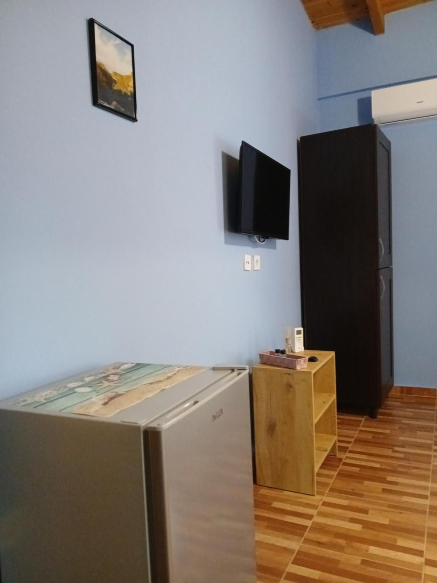 Apartment Tolis