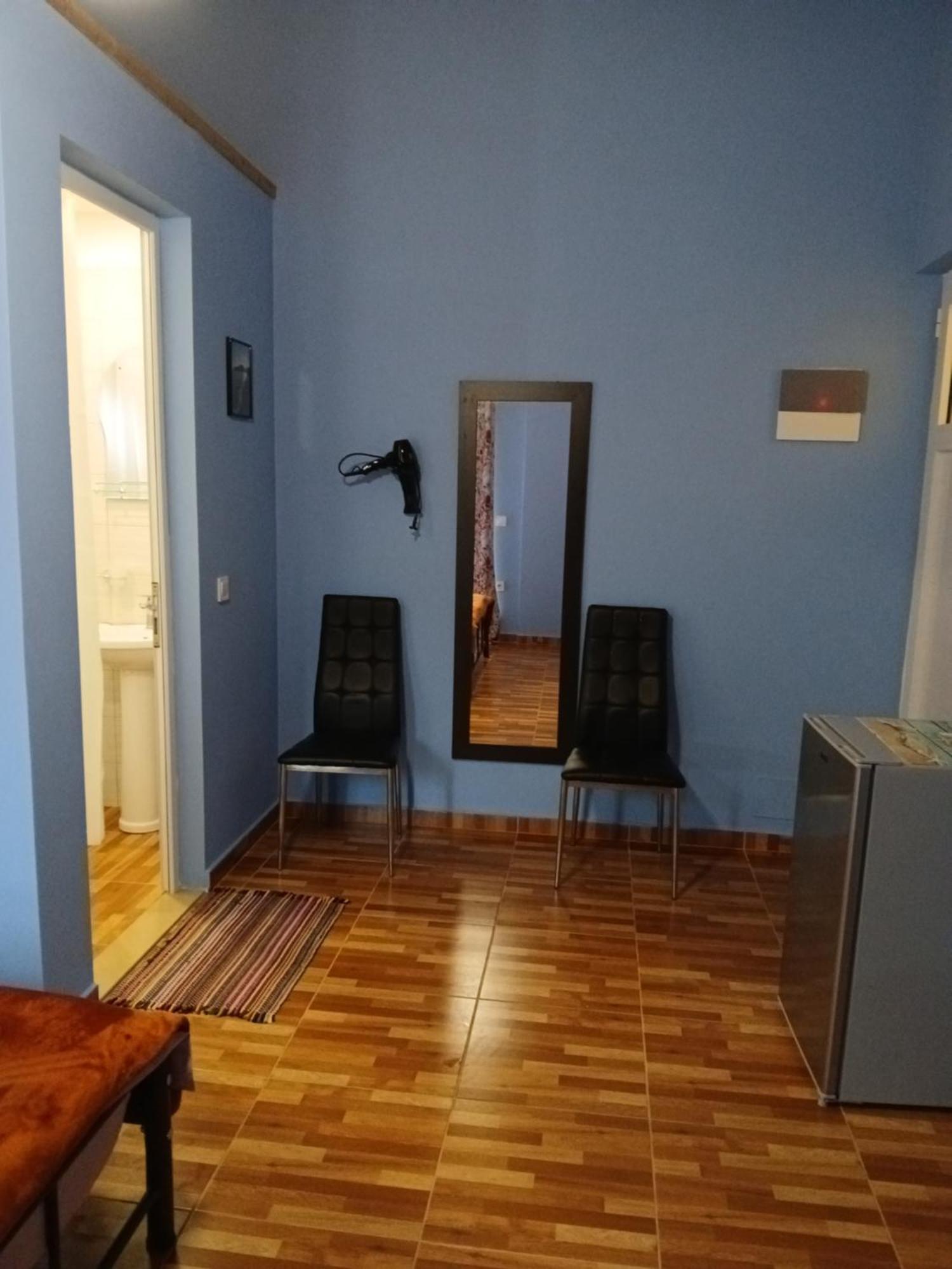 Apartment Tolis